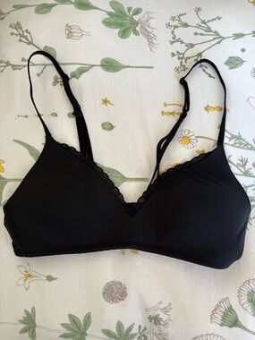 Aerie real happy black wireless bra 34b